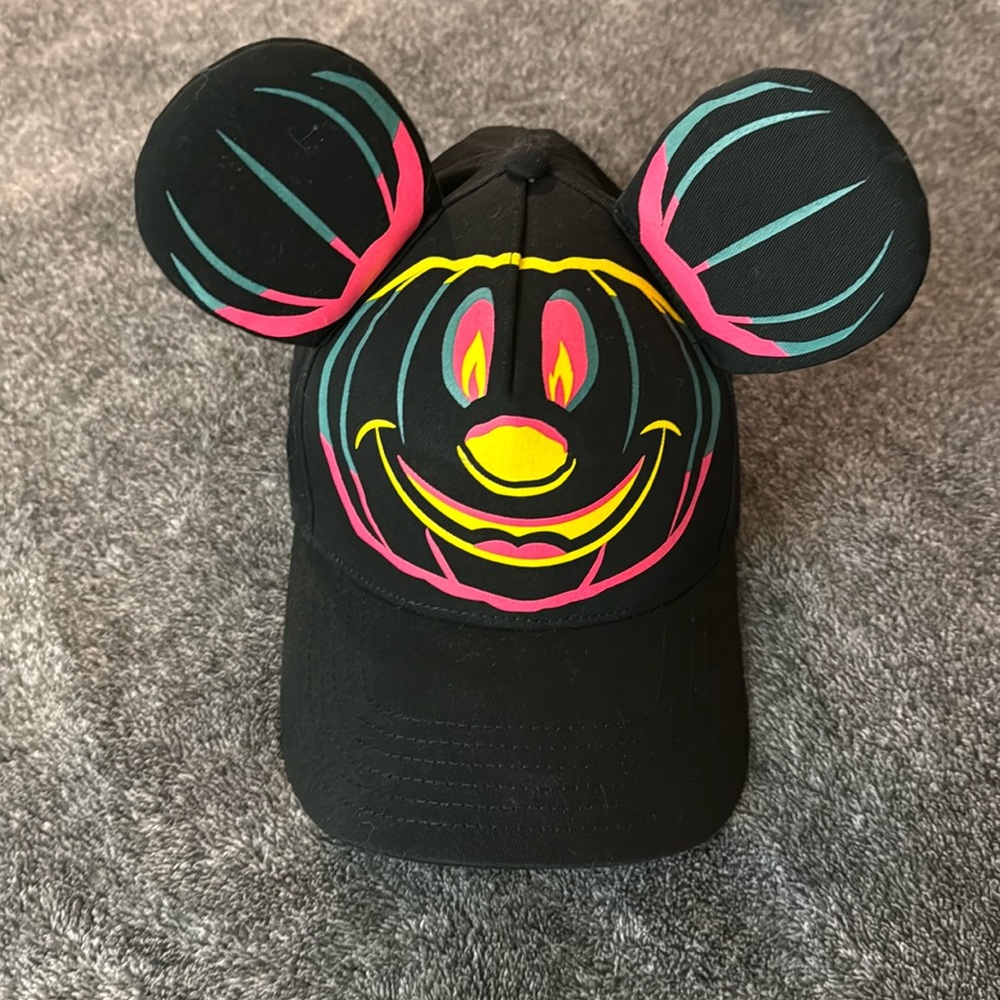 Halloween 2023 disney parks mickey pumpkin hat